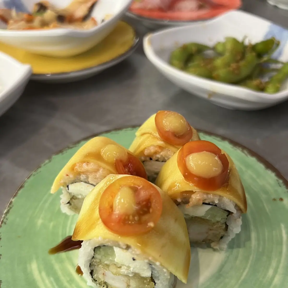 Top Rainbow Roll