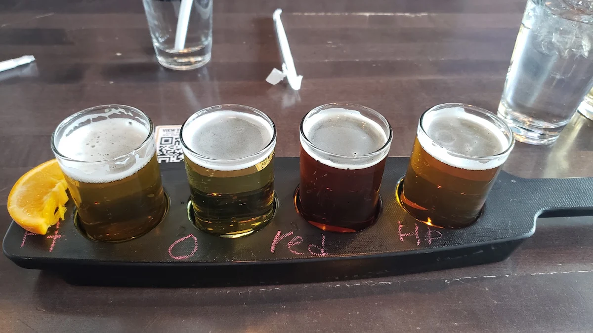 Highlights, Brewsters Brewing Company and Restaurant - Unity Square