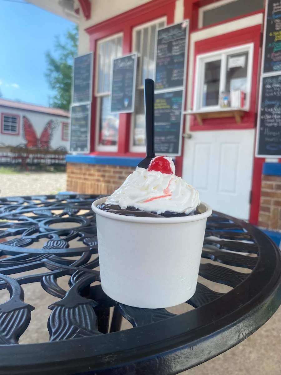 Hot Fudge Sundae