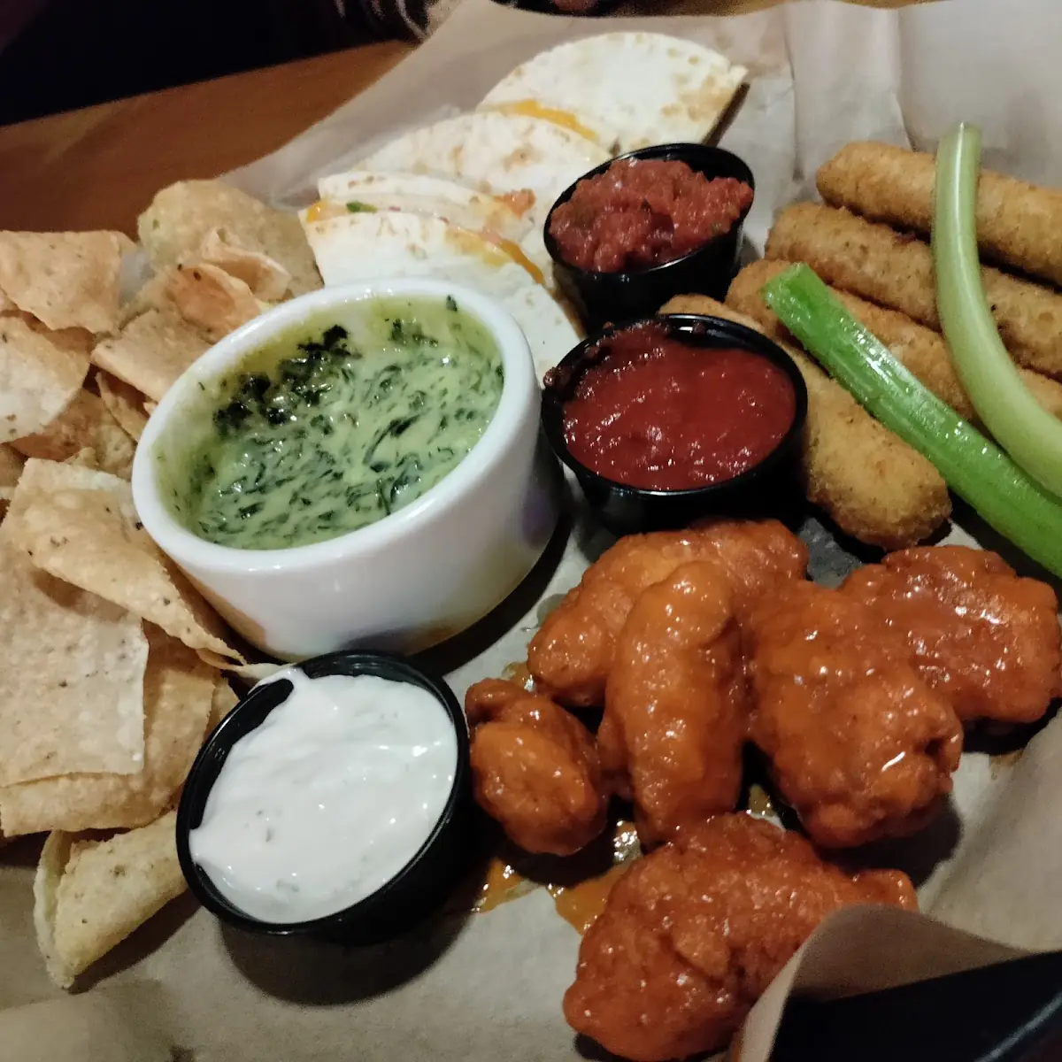 Spinach & Artichoke Dip Appetizer Sampler