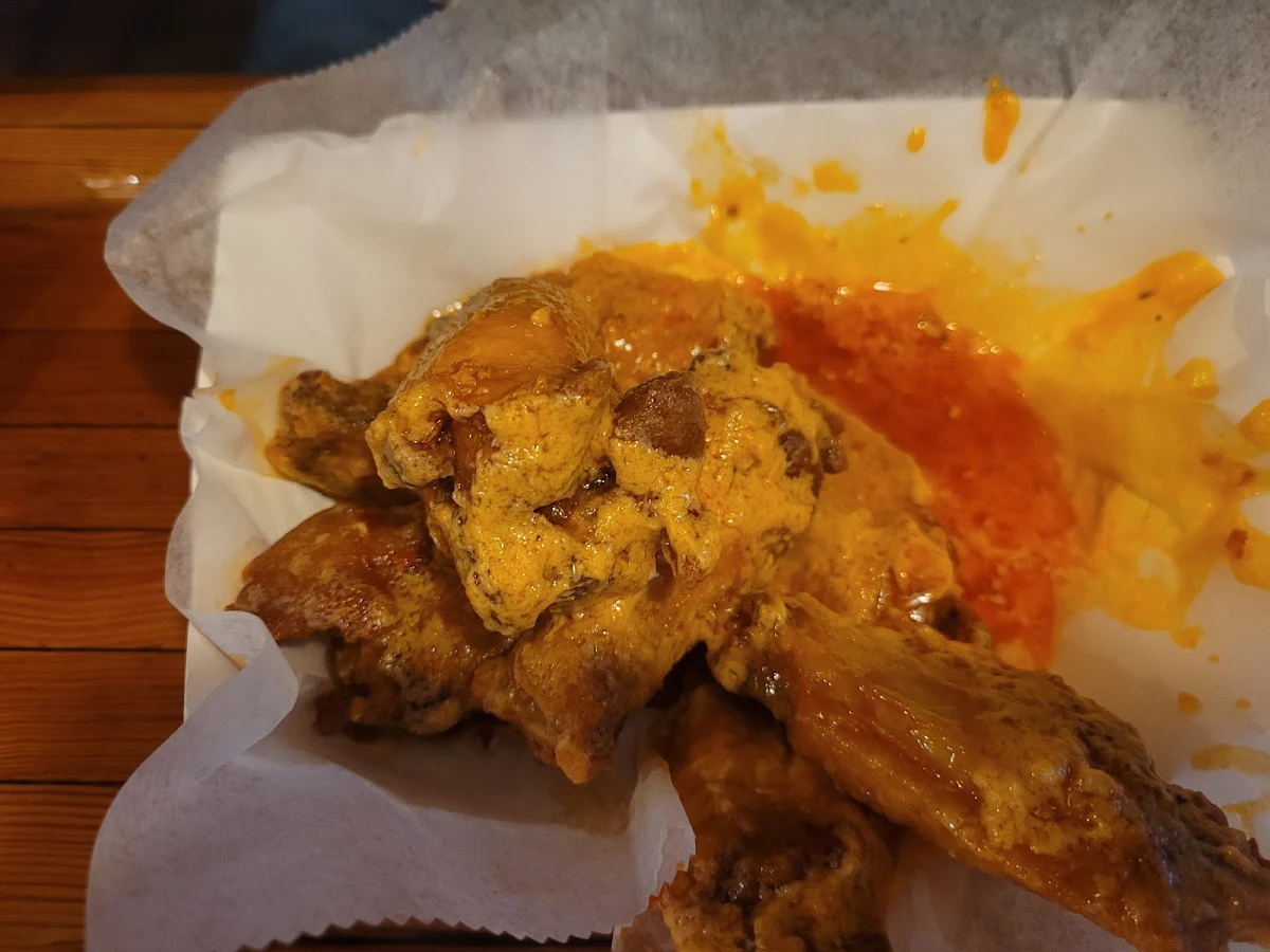 Hot Crispy Wings 10 Tax Come in 10's