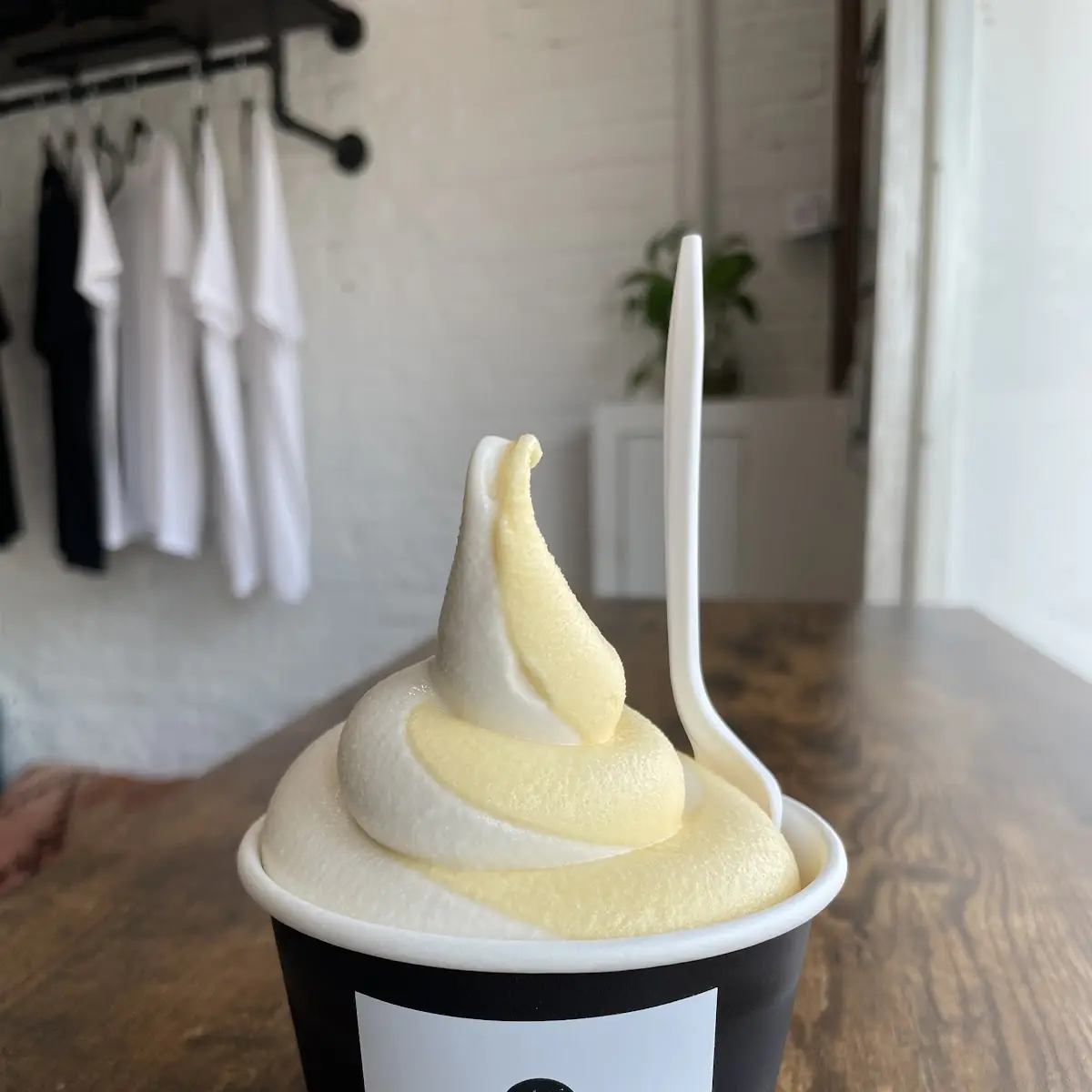 Vegan Vanilla Ice Cream and Mango