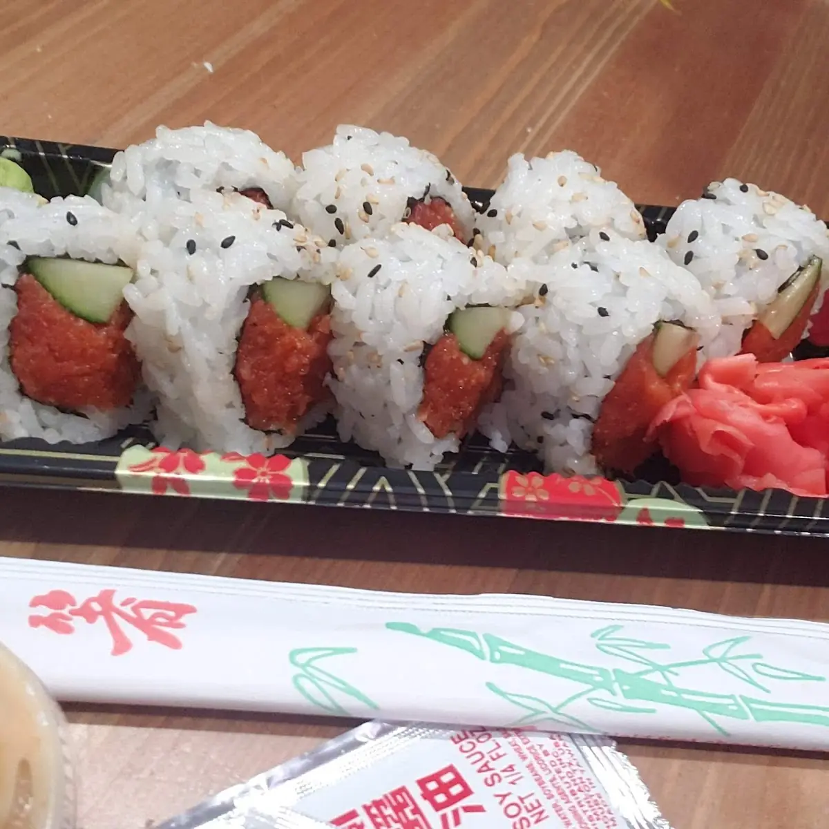 Spicy Tuna Sushi Roll