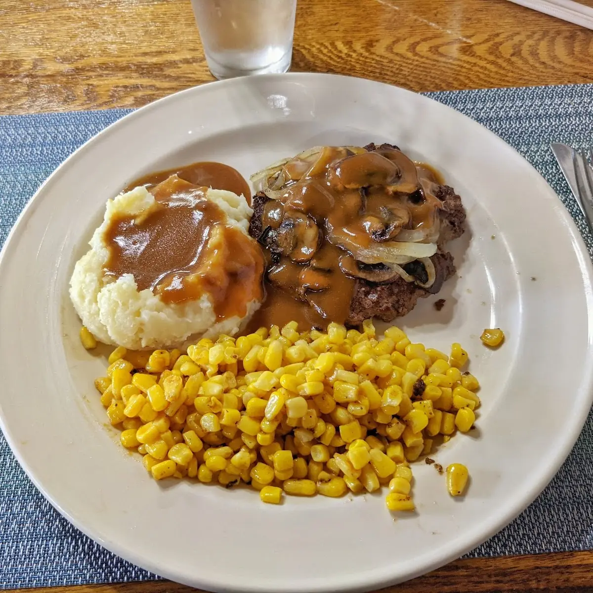 Chicken Fried Steak & Mashed Potatoes Gravy & Vegetables