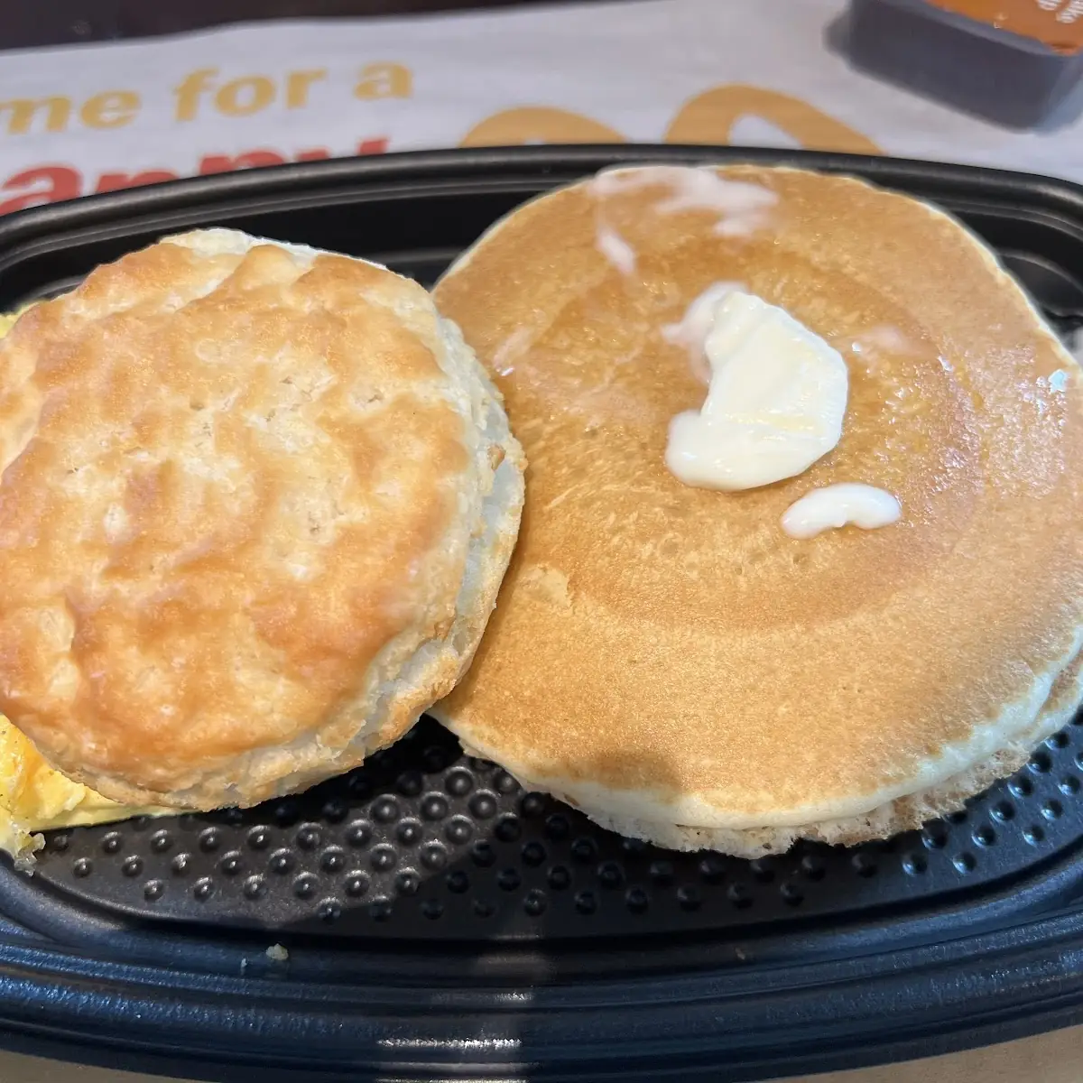 Big Breakfast with Hotcakes