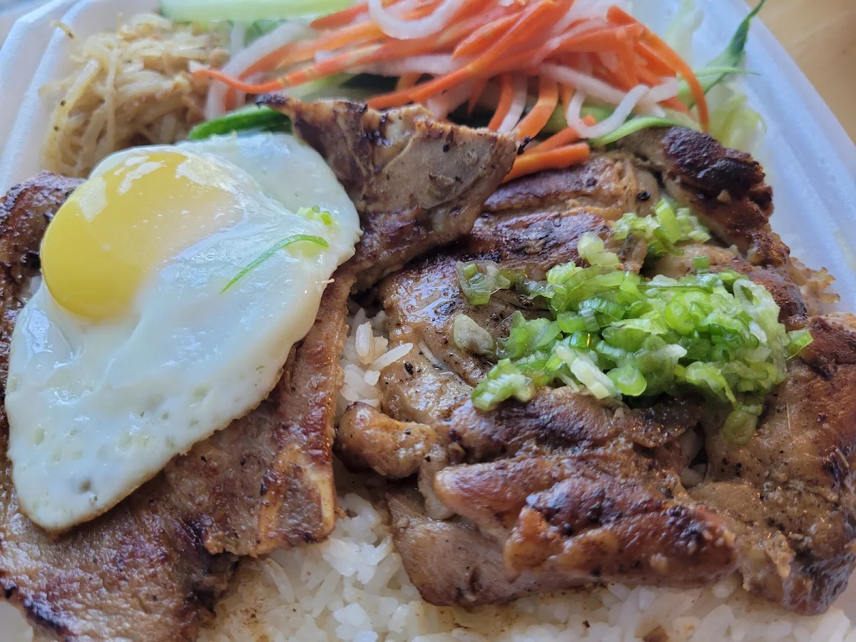 58 Grilled Lemongrass Chicken and Beef, Pho Khanh Express (Beatty)