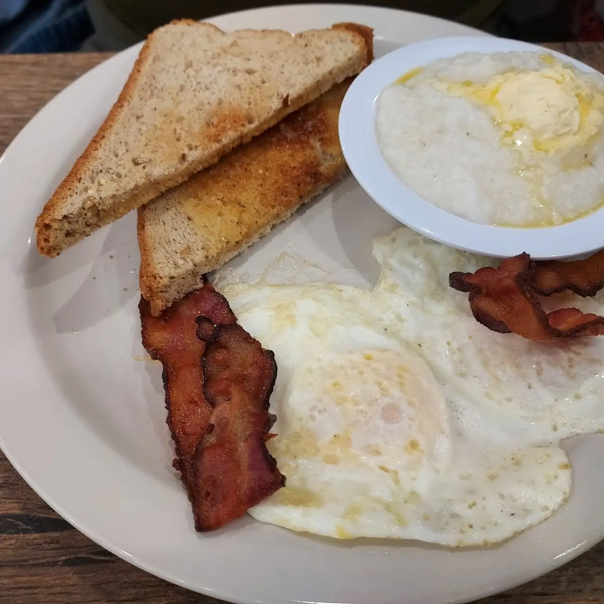 Fried Eggs with Crispy Bacon