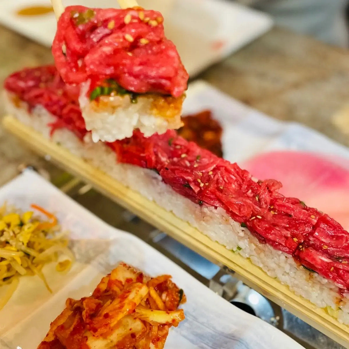 jumbo raw beef sushi 육회 초밥