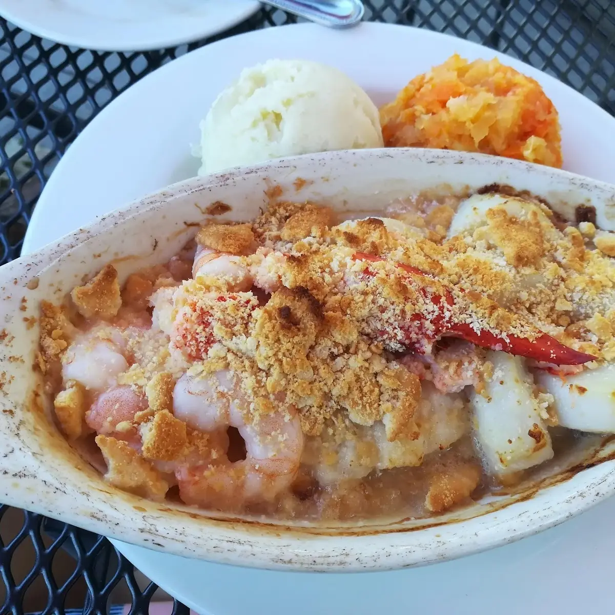 Broiled Seafood Platter