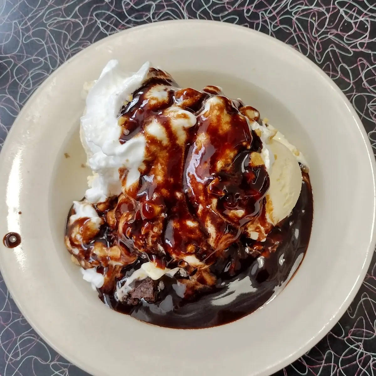 Hot Fudge Brownie Sundae