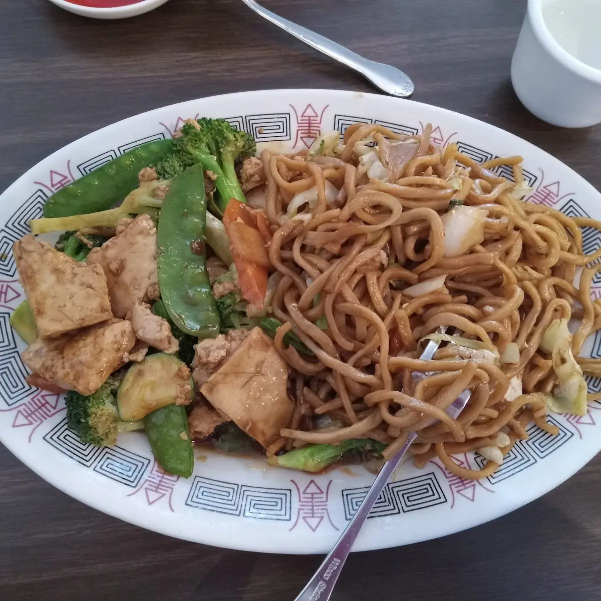 Tofu with Vegetables Chow Mein