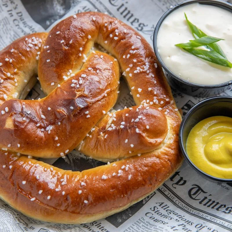 Fresh Baked Soft Pretzel