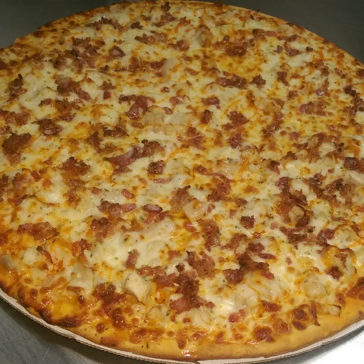 Buffalo Chicken Pizza with Bacon
