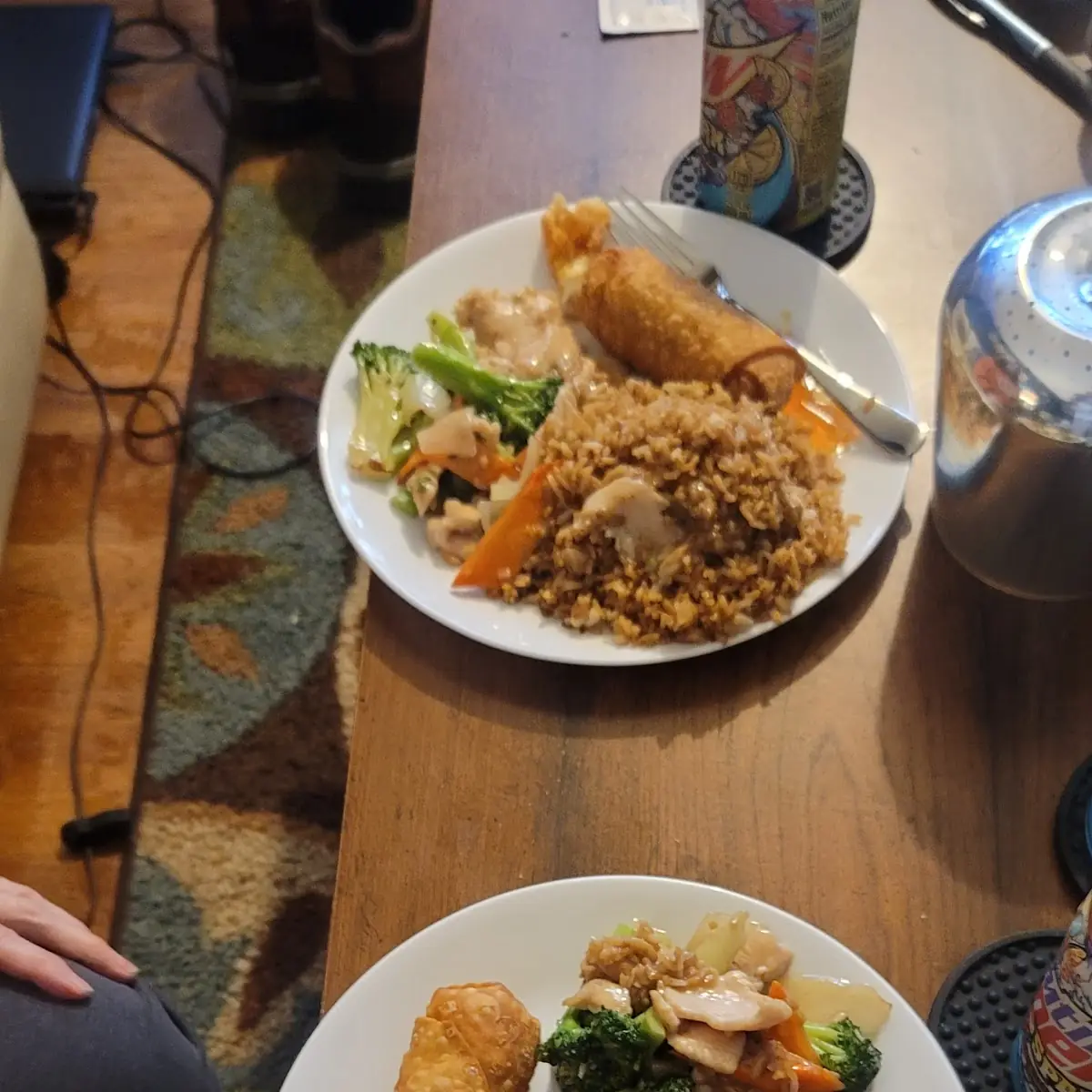 Chicken with Broccoli Lunch Plate with 2 Egg Rolls