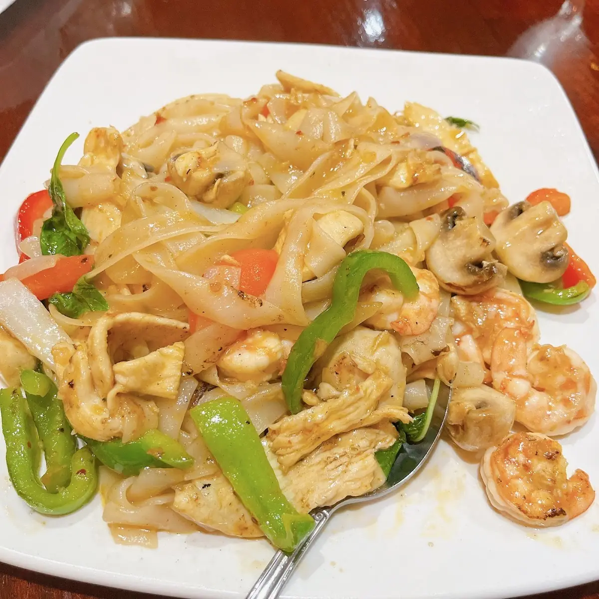 Drunken Noodle with Scallops Added