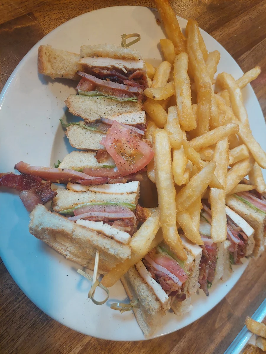 Signature Club Sandwich