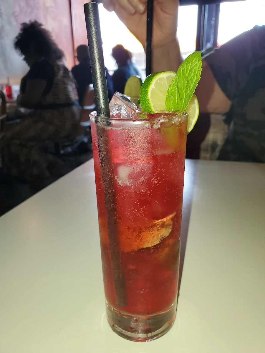 Guava Raspberry Mojito