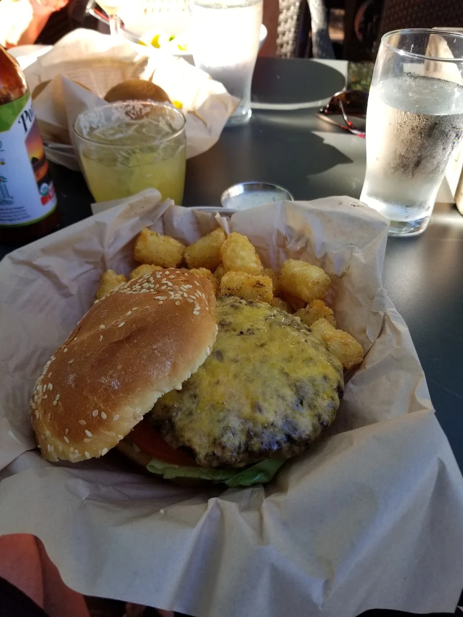 Happy Hour Cheese Burger