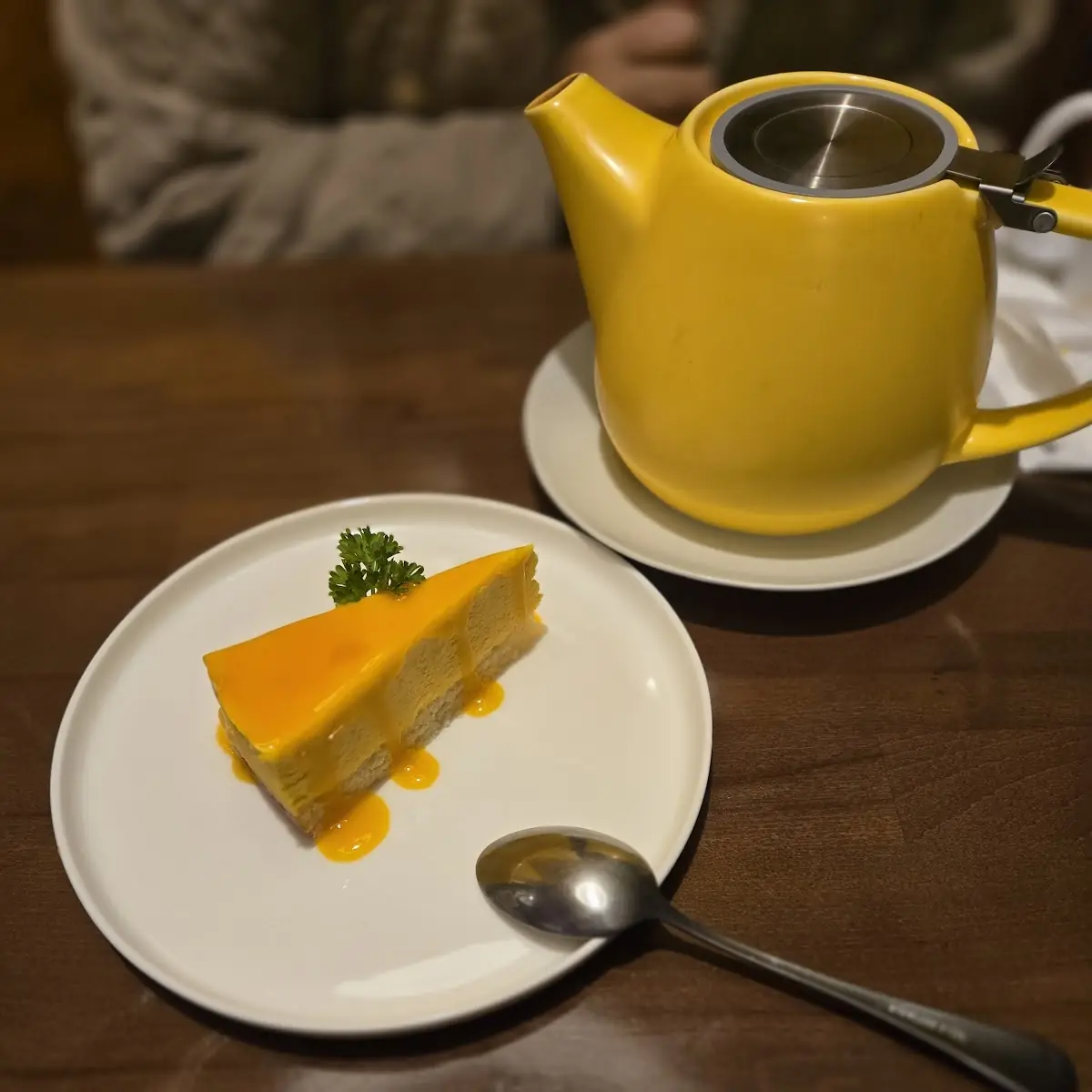 Mango Mousse Cake