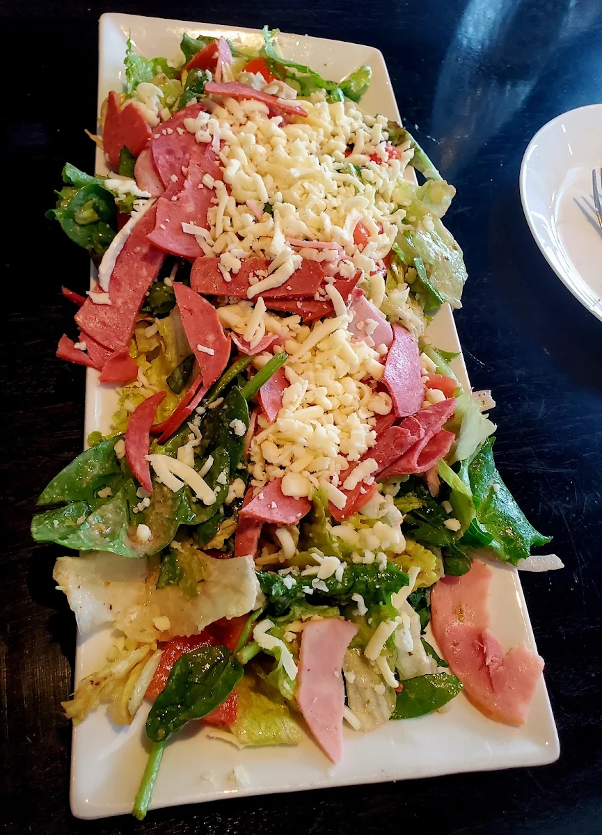 Paradise Salad, Paradise Restaurant