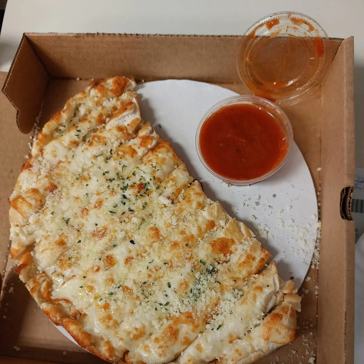 Garlic bread w/ Cheese
