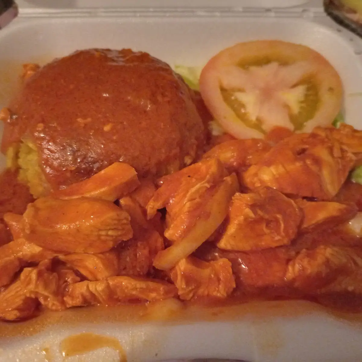 Bifongo de Pollo En Salsa Criolla