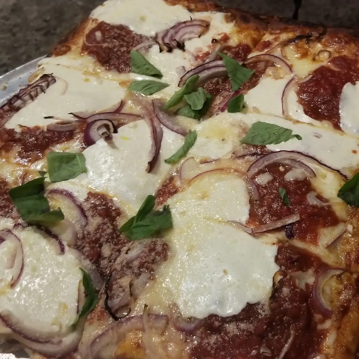 Basil Pizza Margherita
