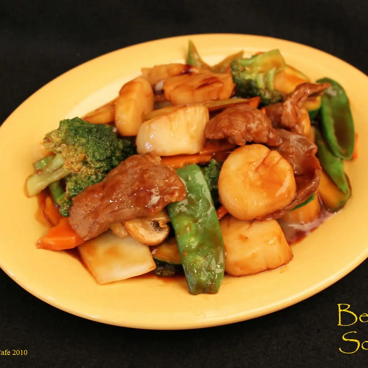 Triple Delight with Garlic Sauce