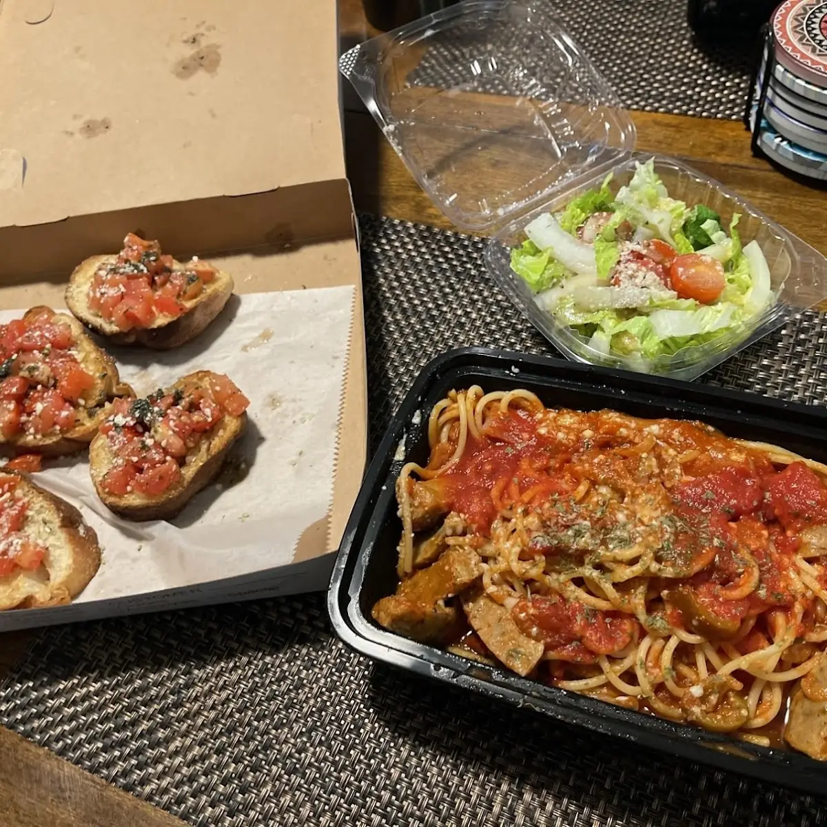 Bruschetta Spaghetti w Sausage & Peppers