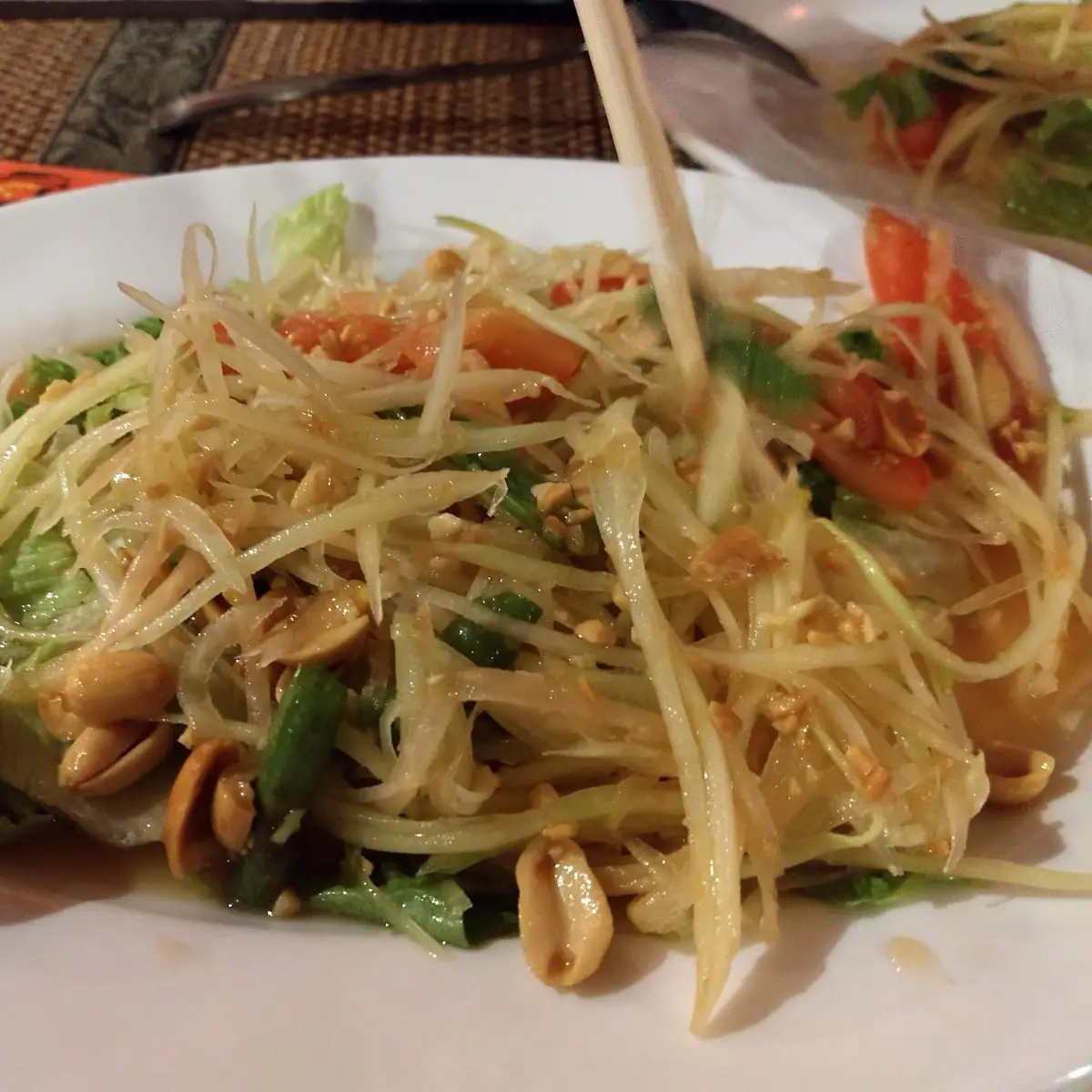 Som-tom Salad