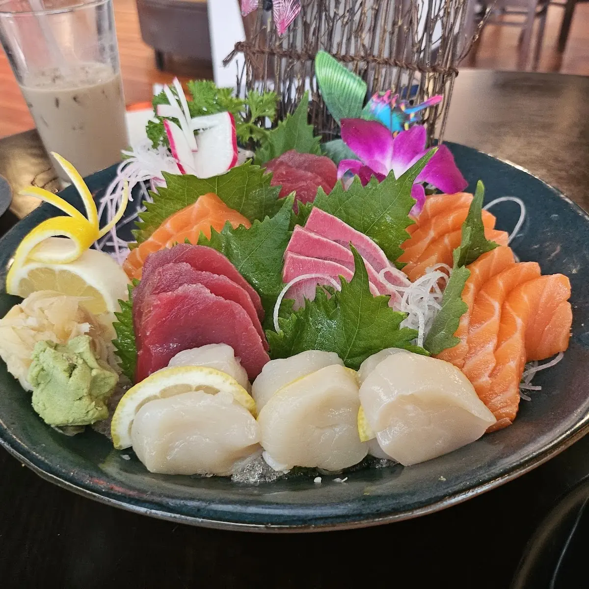 Sashimi Deluxe