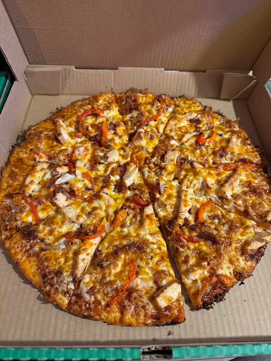 Highlights, Ricardo's Pizza