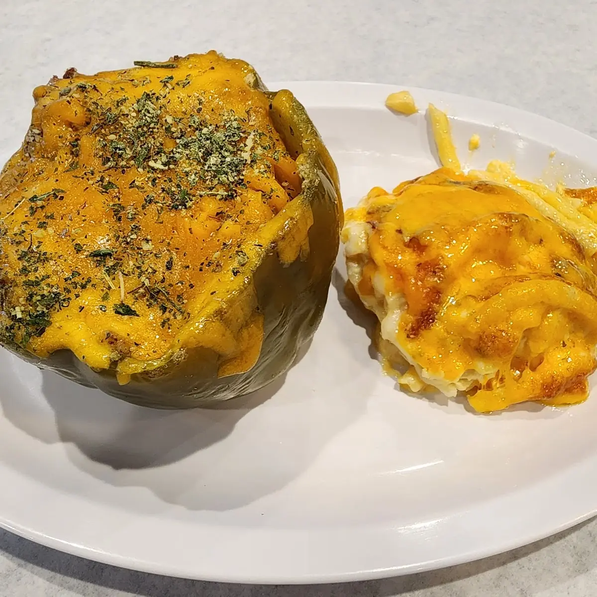 Stuffed Bell Pepper with Mac & Cheese