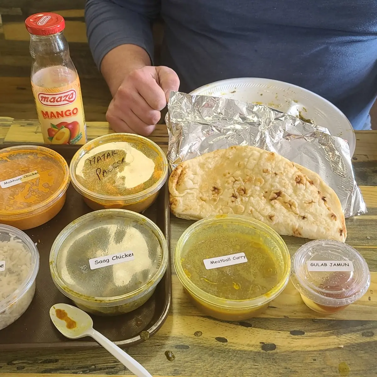 Saag Chicken Meatball Curry Naan Bread