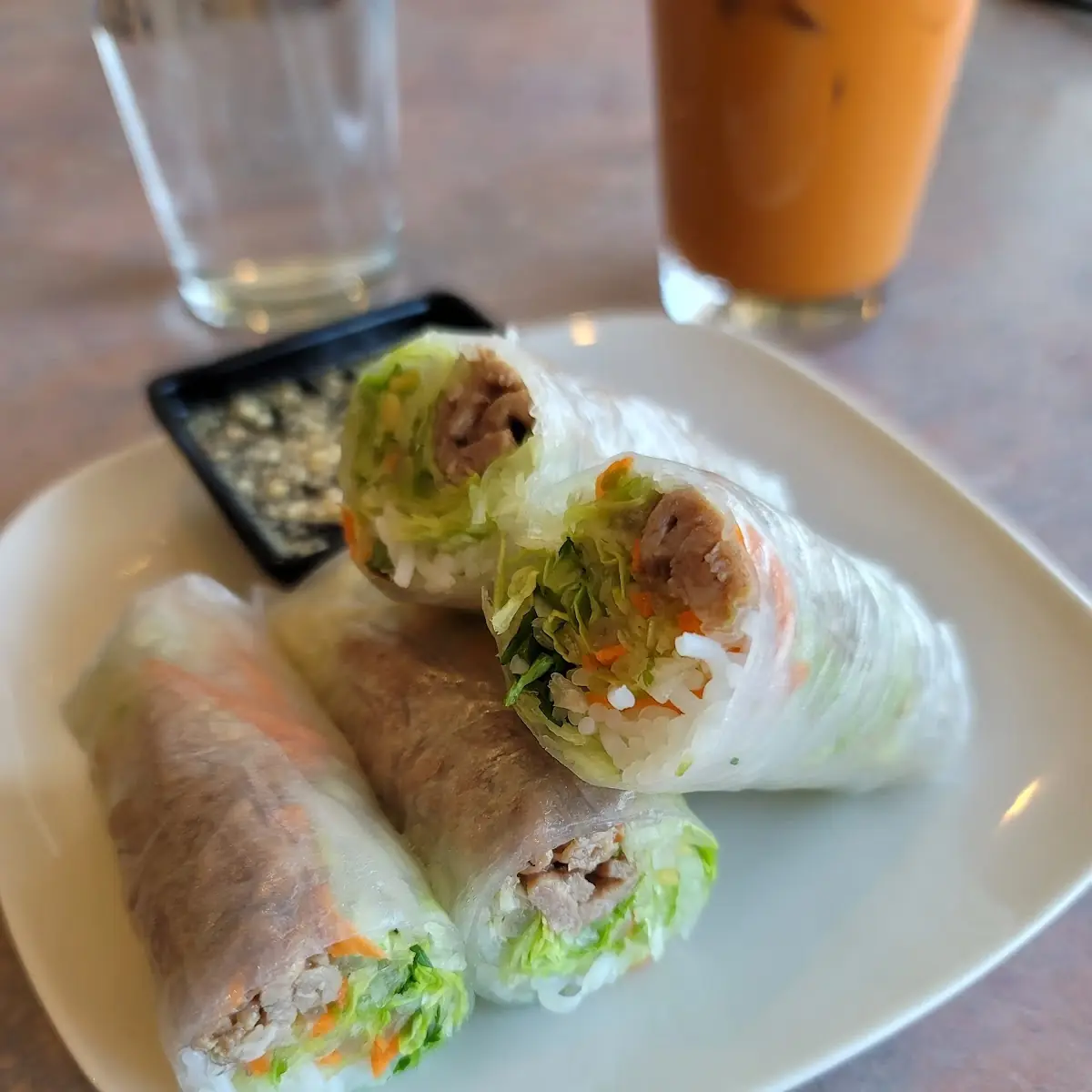Hong Thai Fresh Spring Rolls 2 Beef