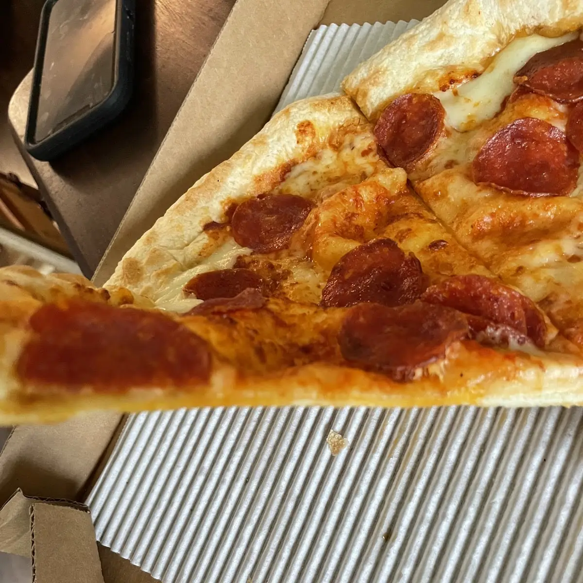 Large Pepperoni Pizza
