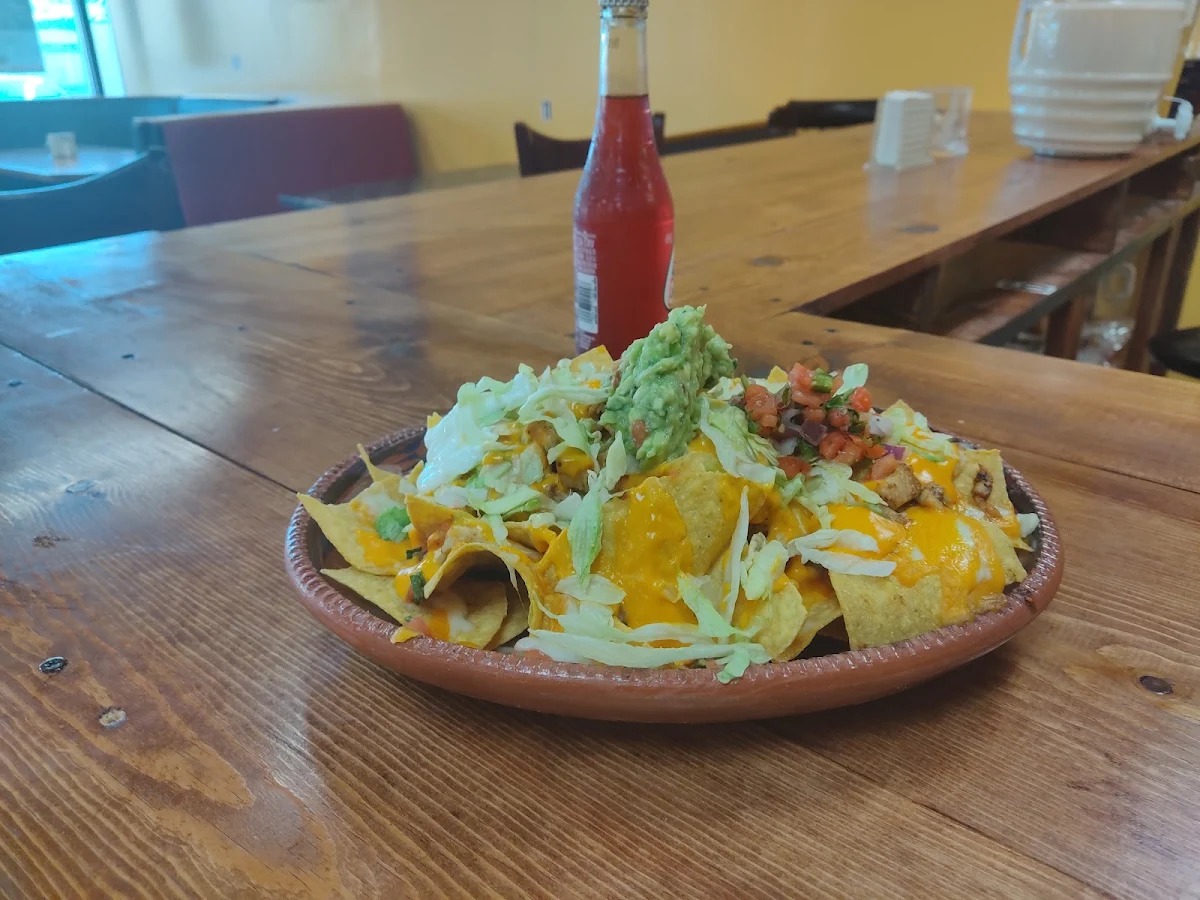 Chicken Nachos with Cheese