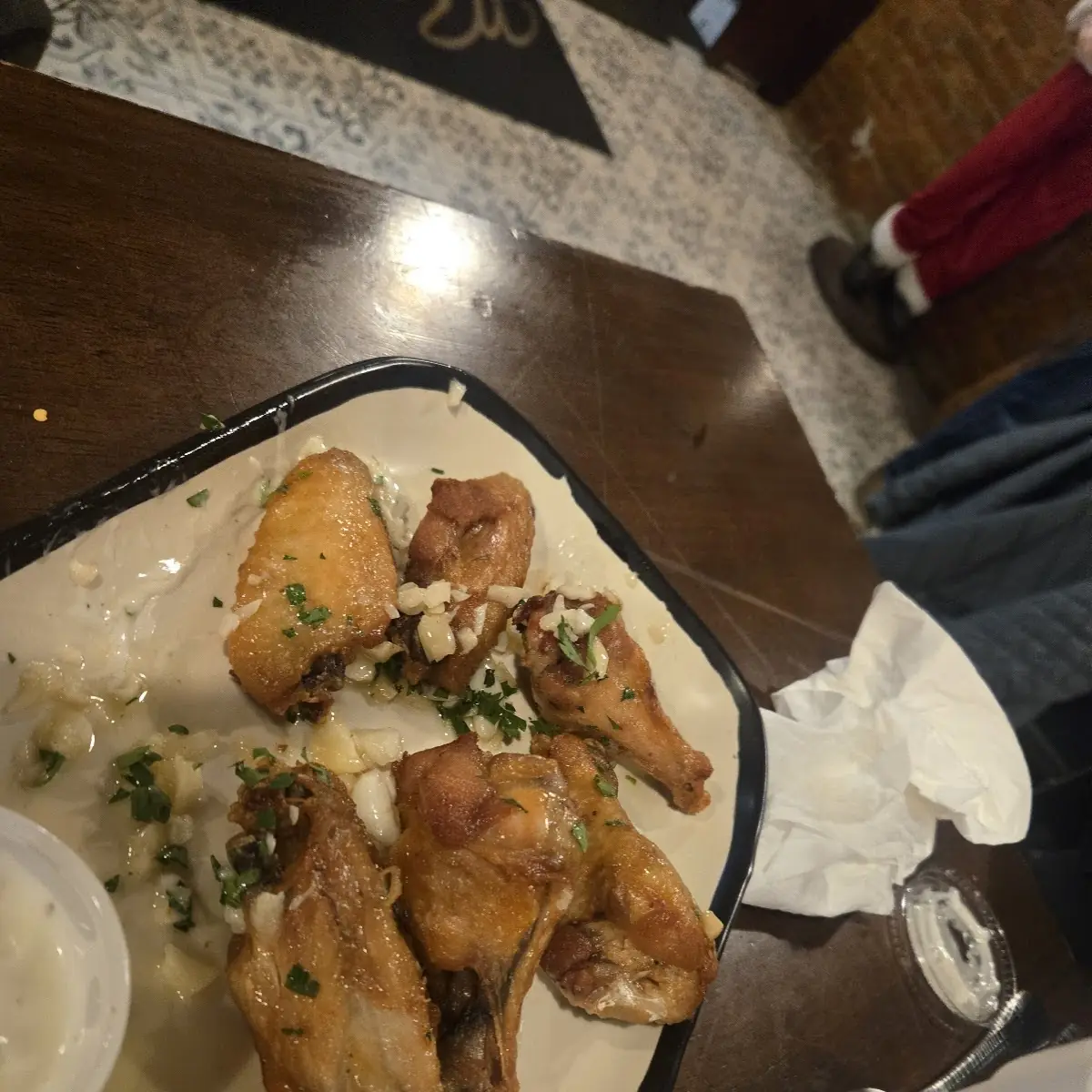 Chicken Wings with Garlic and Butter
