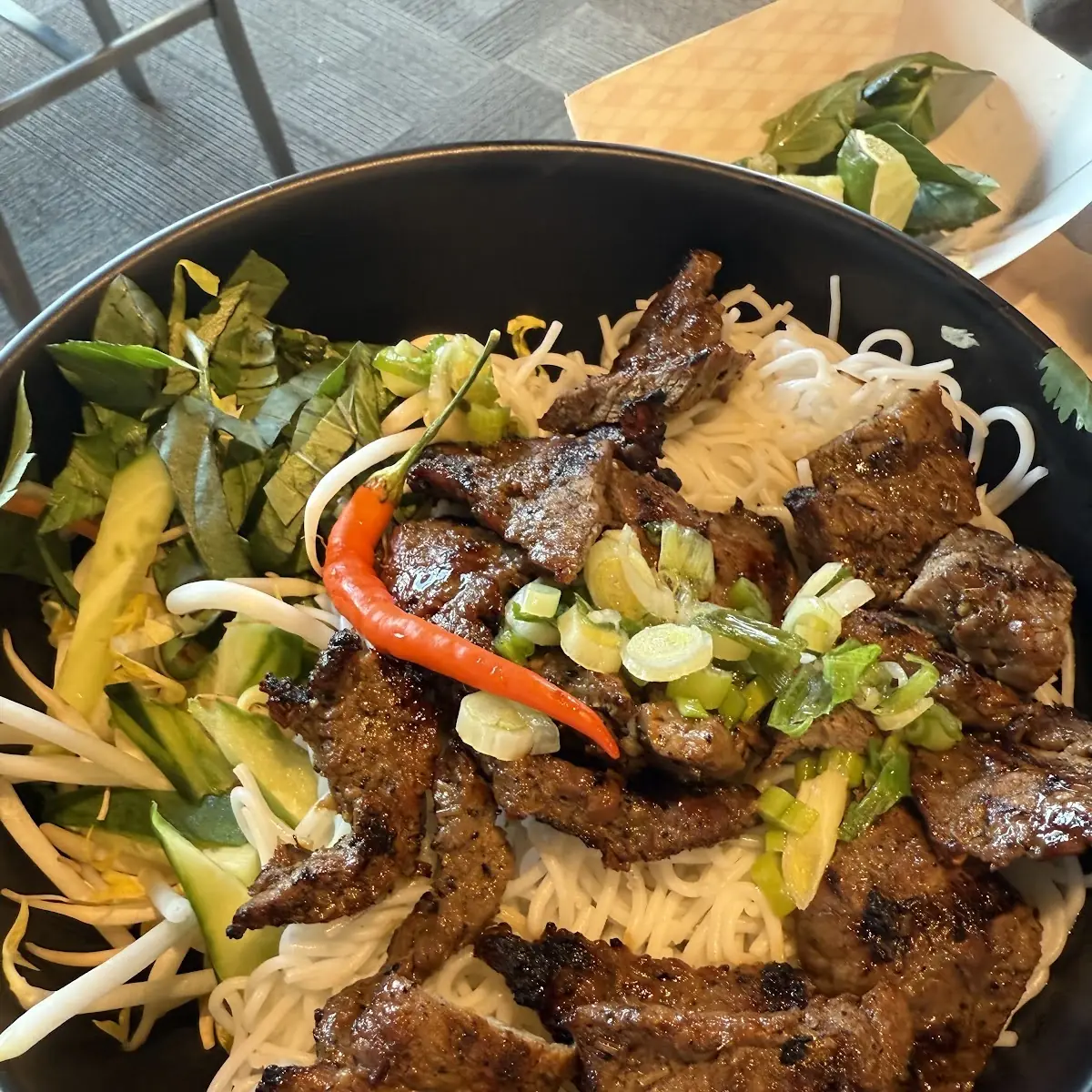 f. Eggrolls Vermicelli (Bun Cha Gio)