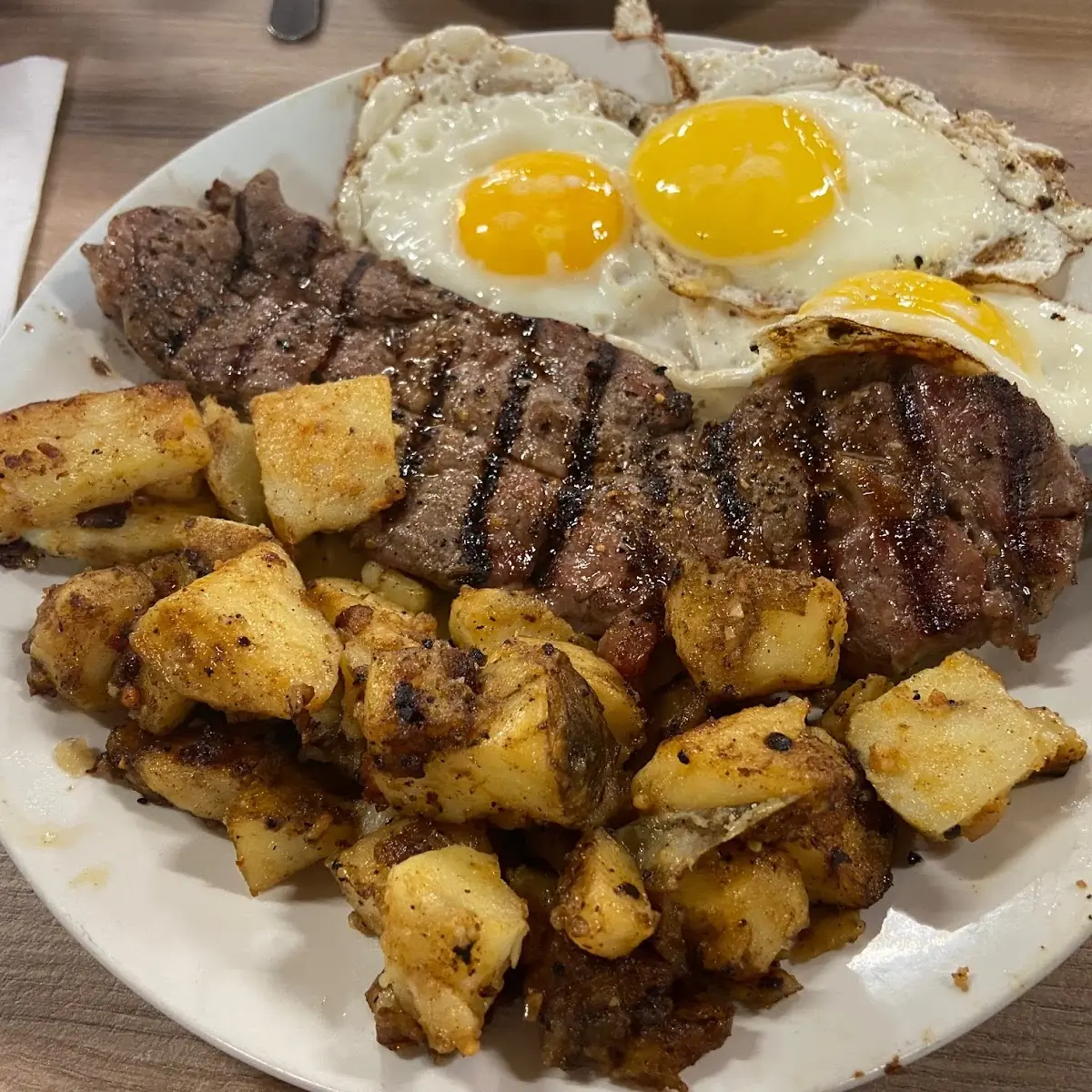 Highlights, Padre's Grill House