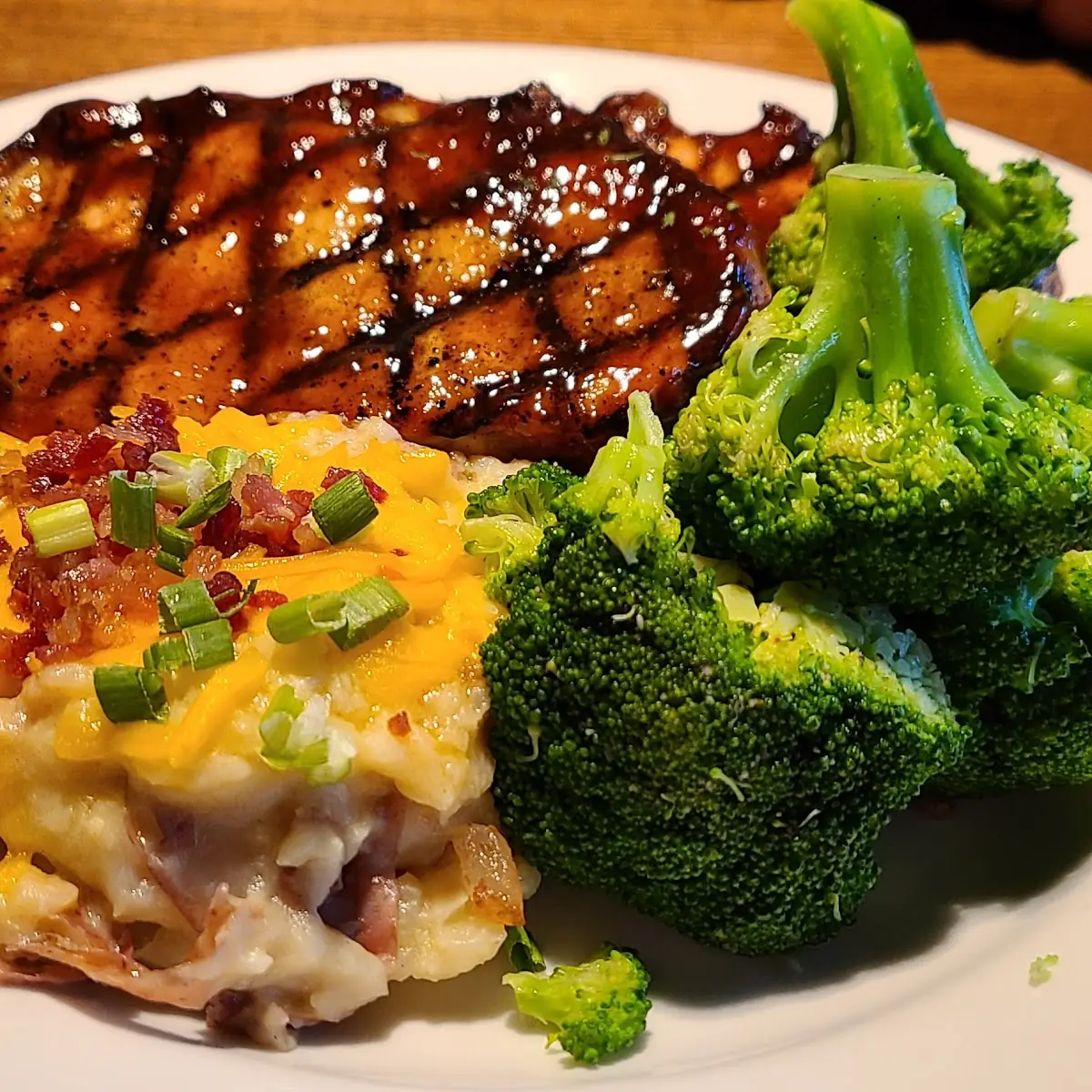 Loaded Mashed Potatoes and Steamed Broccoli
