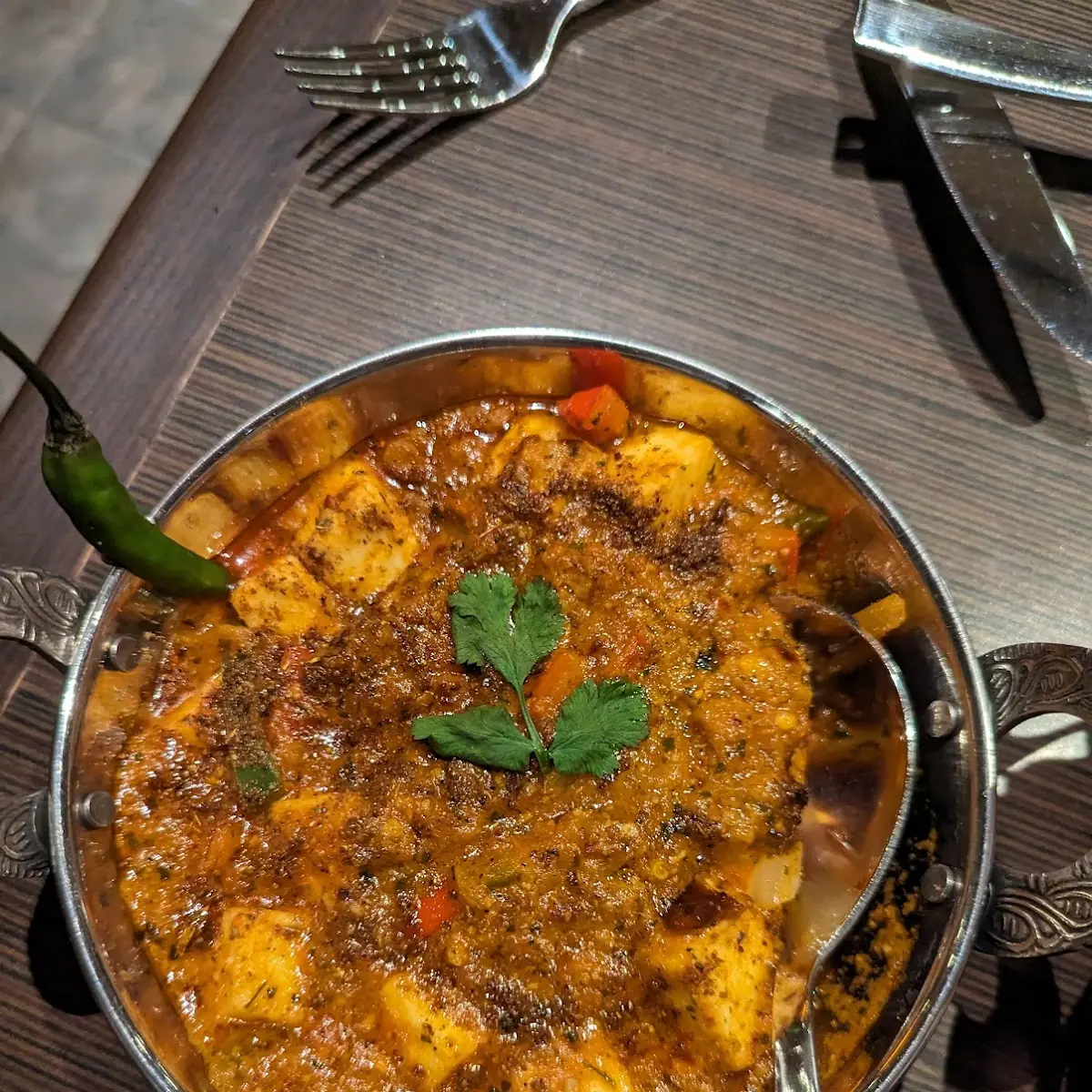 Kadhai Paneer, Aura On The Lake