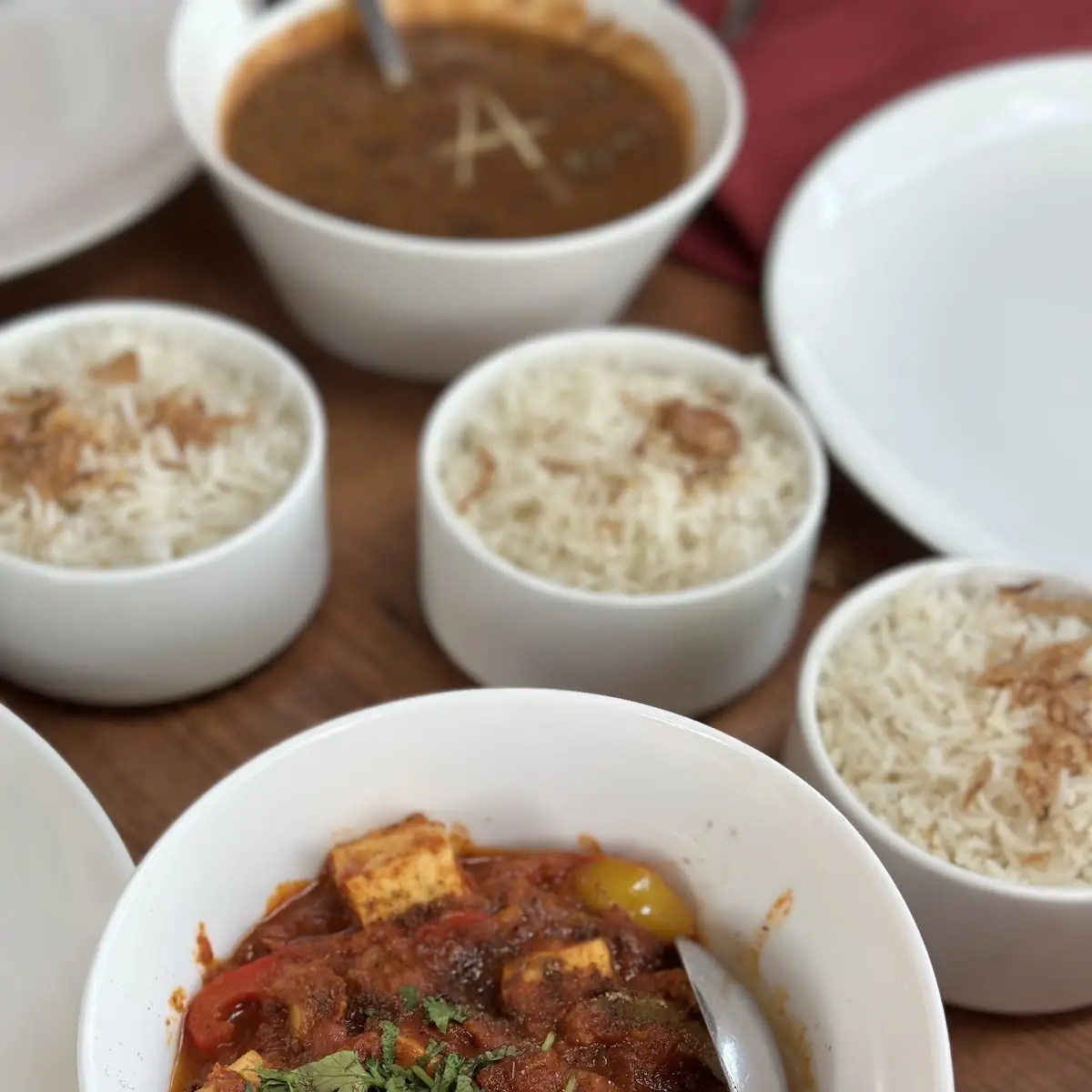 Paneer Tikka Masala, Aura On The Lake