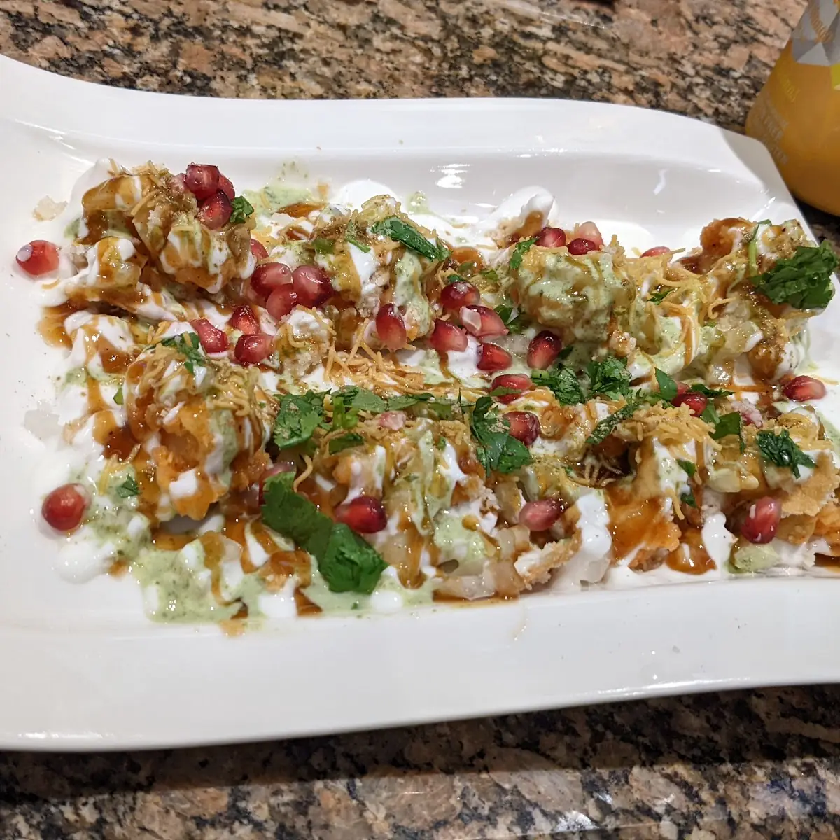 Paprika Chaat, Aura On The Lake