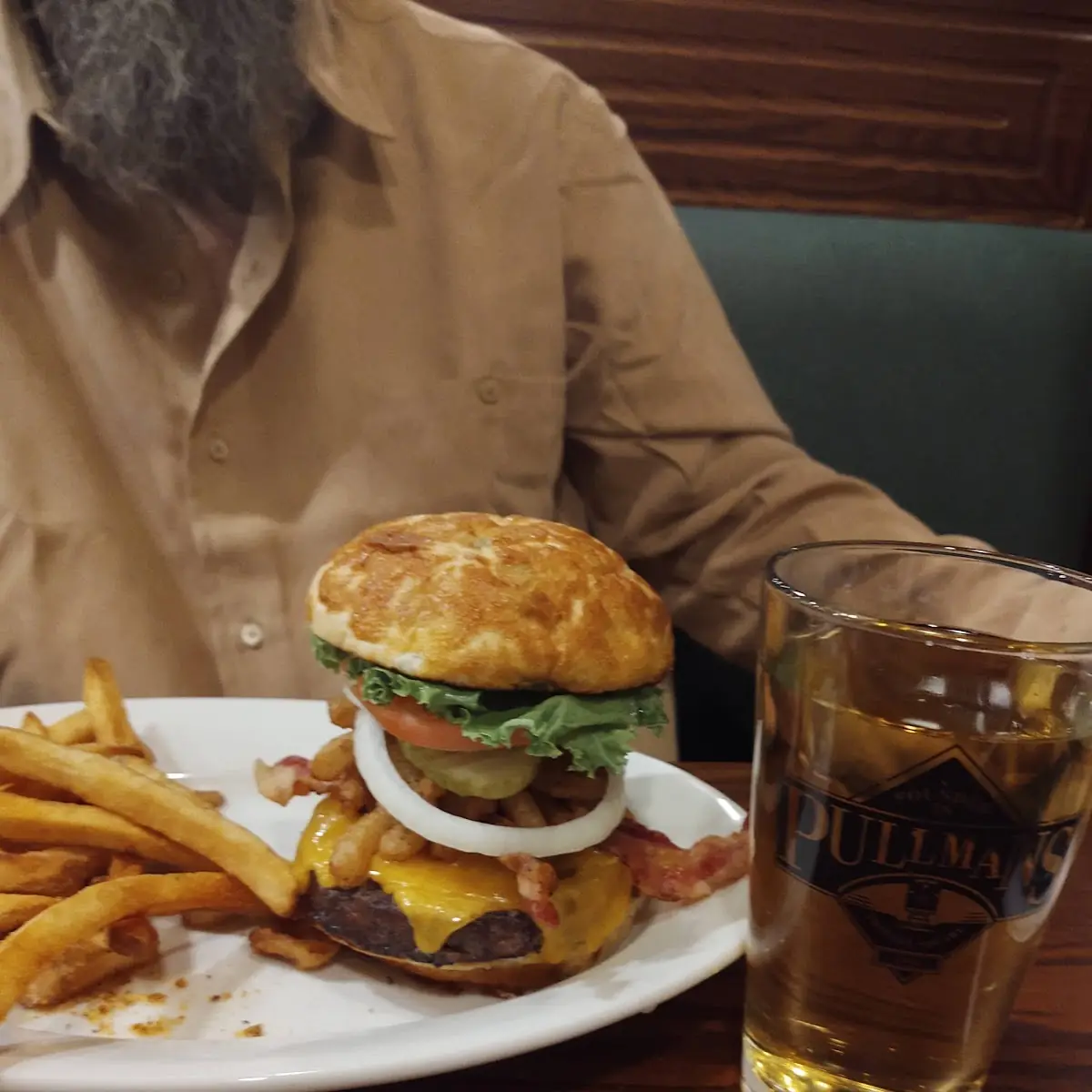 Pullman's Burger