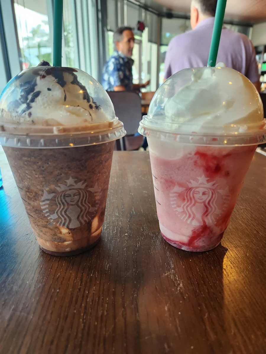 Mocha Cookie Crumble and Strawberry Créme