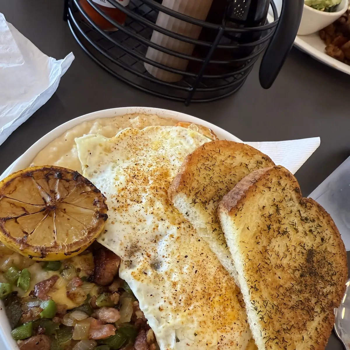 Shrimp and Grits with Garlic Bread