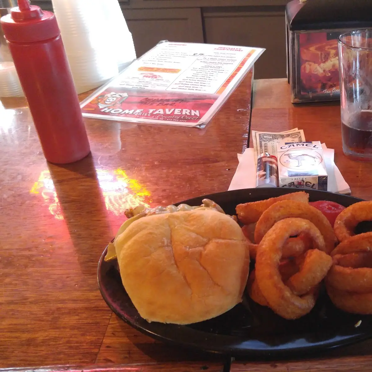 Cheeseburger and Onion Rings