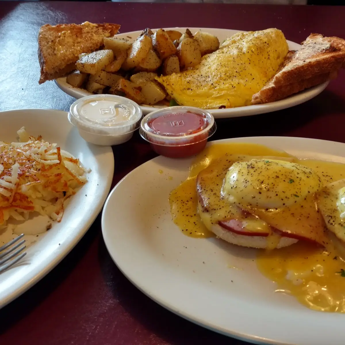 Eggs Benedict with Ham