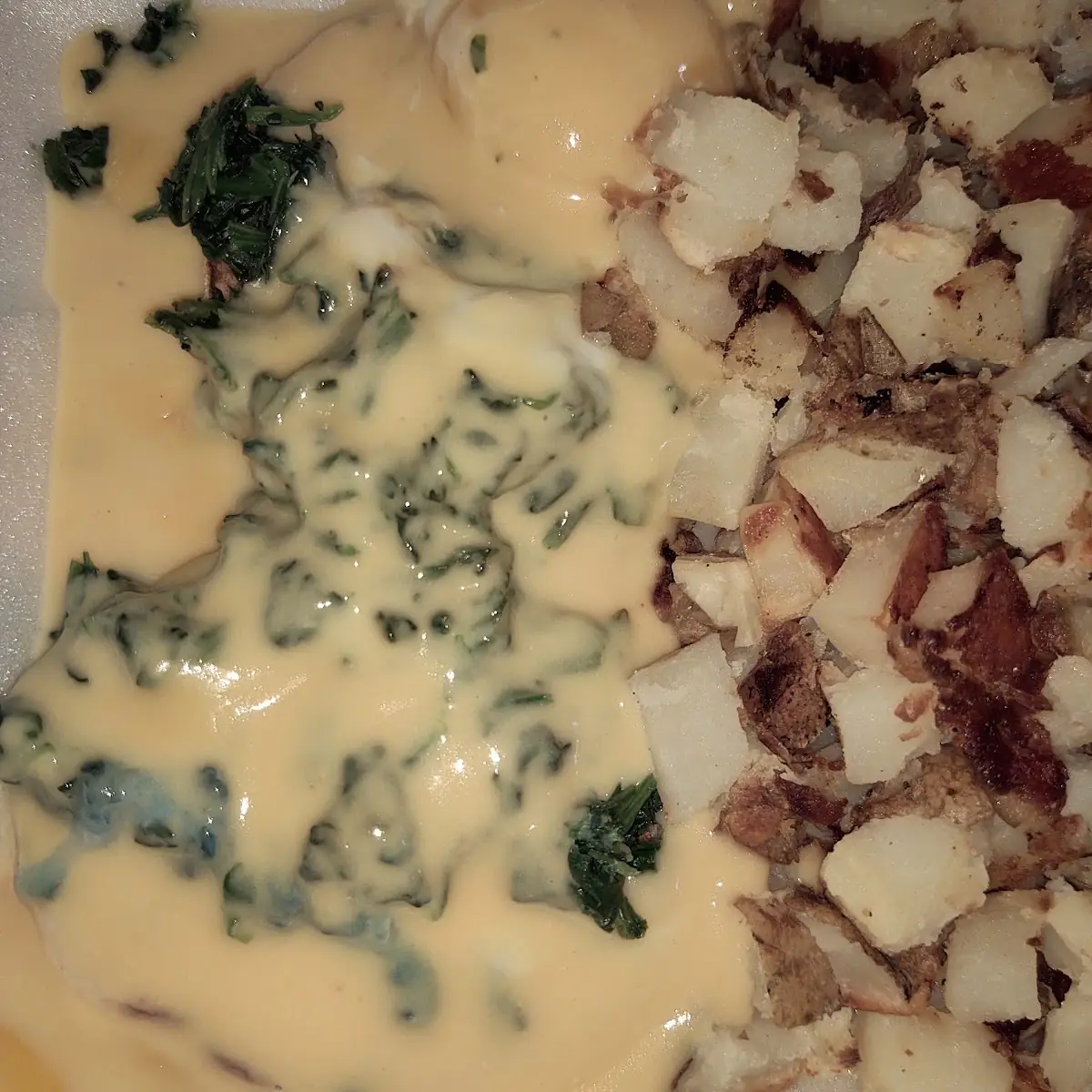 Eggs Benedict Florentine on English Muffin